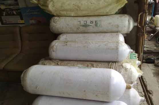 Ban on CNG kits import flayed