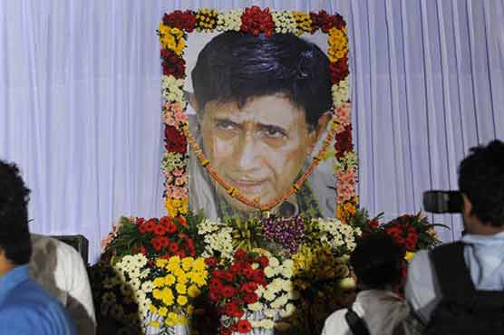 Bollywood pays last tribute to Dev Anand