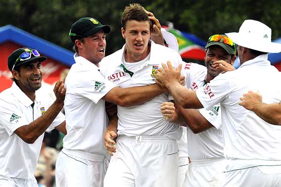 Proteas storm to innings win against Lankans