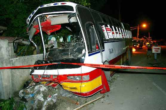 Bus crash in Nepal kills 15