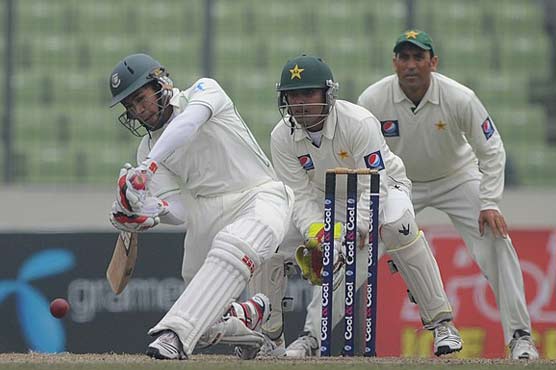 Bangladesh struggles to save lost Test