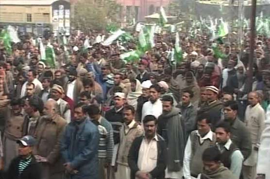 Railway workers stage sit-in against privatization