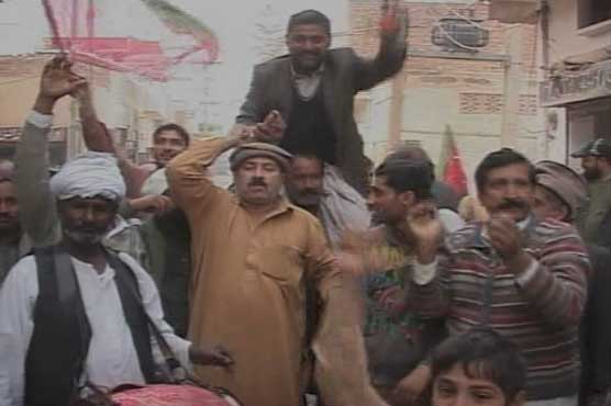 PML- N workers divided over Hashmi's decision