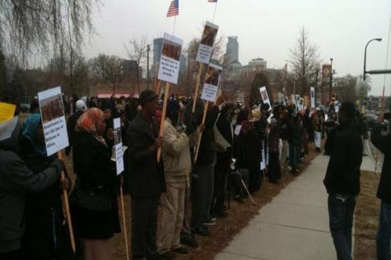 Somalis protest US banks' halt of money transfers