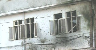 Peshawar: Man perished, 17 hurt in blast outside private school