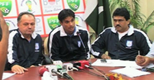 WC qualifier: Pakistan to face B'desh in Lahore