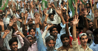 Hyderabad: Sunni Tehreek stages protest rally 