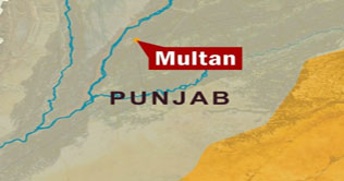 Multan: Two kidnappers handed over to police