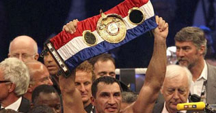 Klitschko beats Haye by unanimous decision