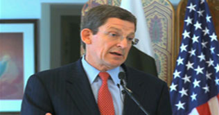 Pakistan beset by terrorism, weak economy: Grossman