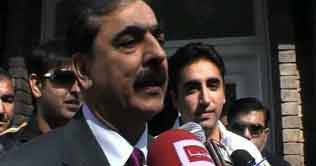 Grand alliances are customary: Gilani 