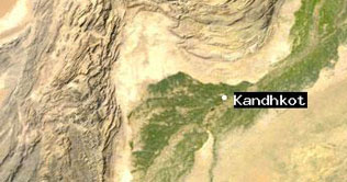 4 die as two tribes clash