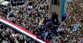 Hundreds of thousands march in Syria