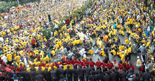 About 440 Malaysian protesters held