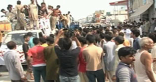 Demo in Faisalabad against closure of gas to factories