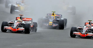 Mark Webber takes pole position for British Grand Prix
