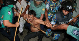 Bangladesh police clash with strike supporters