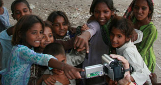 World population expected to exceed 7 billion this year