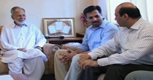 New turn as MQM delegation meets JIs Prof Ghafoor