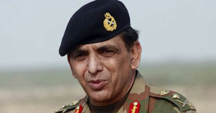 Petraeus meets Gen Kayani; ISI chief calls on CIA director