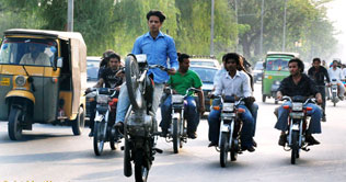 Lahore: 100 arrested for wheeling
