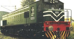 Railways employees protest against non-payment of salaries