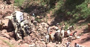 Muzaffarabad: 3 killed, 15 injured as van falls into ravine 