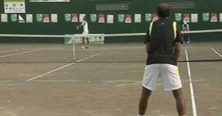 Aqeel Khan triumph in the first Aisam masters 