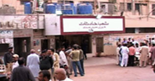 Karachi: 9 including child shot dead