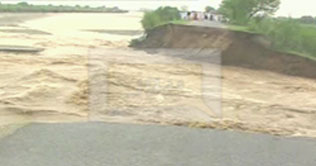 Danga: 50 feet breach in Upper Jhelum Canal