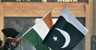 Salman lands in Delhi for talks, Hina to follow