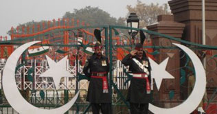 India frees 91 Pakistani prisoners