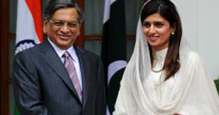 Pakistan, India agree to ease visa, trade restrictions