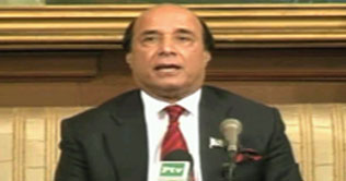 Governor Punjab points finger at SC 