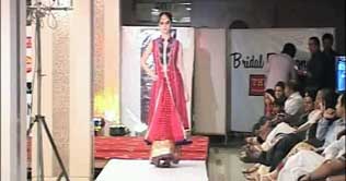 Models hit the ramp in Multan