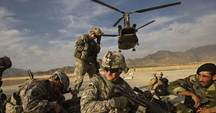 Mullen faces troop concern on pay amid US debt row