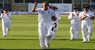 Nottingham: Broads hat-trick brings England back 