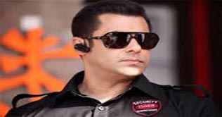 Salman fined for smoking in public 