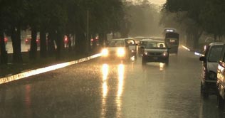 Rain breaks hot spell in Punjab, Sindh