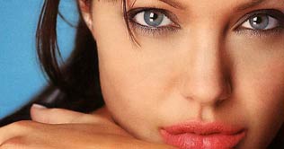 Angelina to reprise her 'Salt' character 