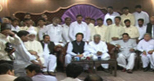 Sit-ins to be staged on NATO tankers route: Imran Khan