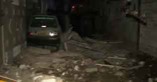 Three of a family injured as a building collapse 