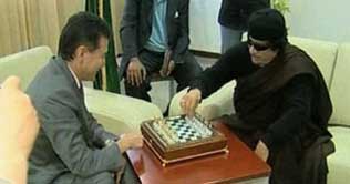 Libya: Gaddafi plays chess as war rages