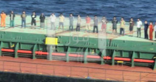 Somali kidnappers free hostages