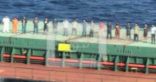 Kidnapped crew handed over to the Pak Navy