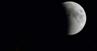 Lunar Eclipse witnessed throughout Pakistan 