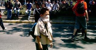 Dozens injured as students, police clash in Chile