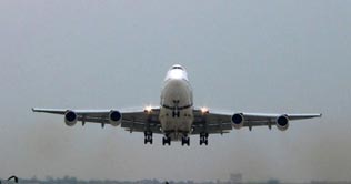  Rain disturbs flights schedule in Lahore 