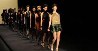 Brazilian designers showcase summer collection