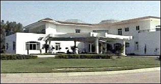 Raiwind: wire stolen from Nawaz farm